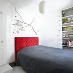 Nice And Bright Apt In The 11Th District Paris