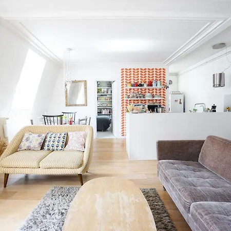 Nice And Bright Apt In The 11th District Parigi